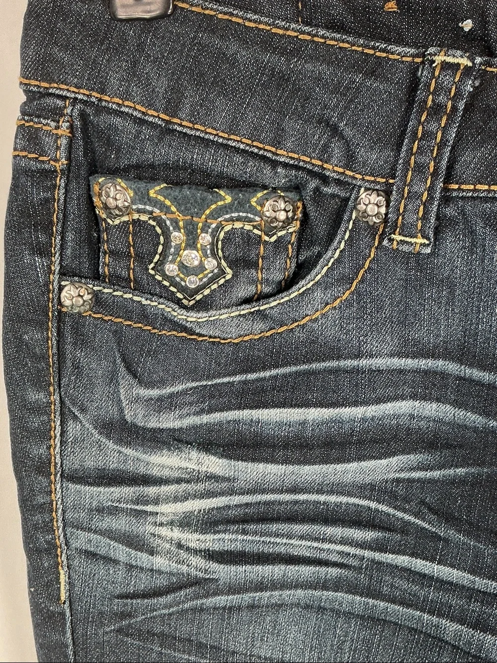 Request Jeans Cross Rhinestone Bermuda Shorts Low Rise Size 5 27